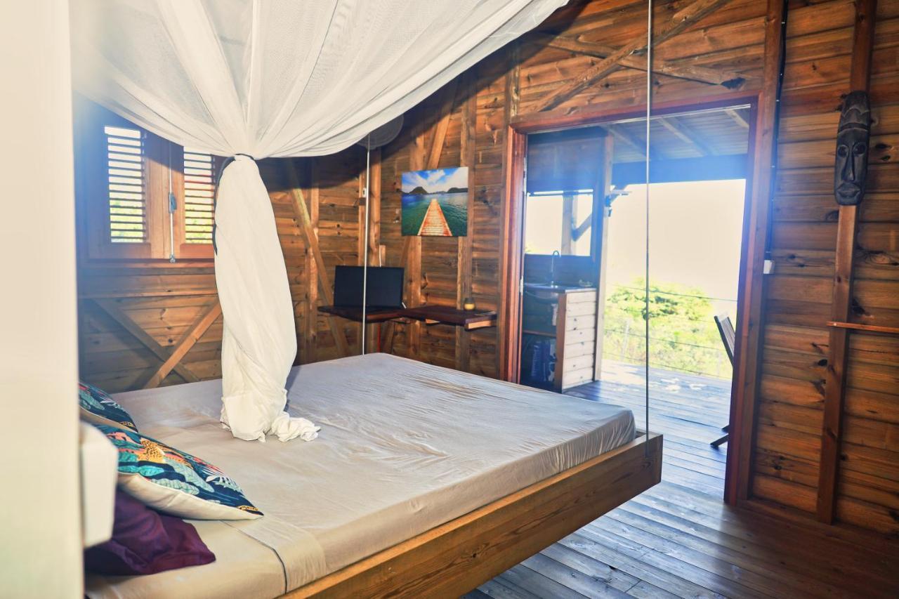 Ti Kaz Anoli Cottage En Bois Avec Vue Sur La Baie Terre-de-Bas Экстерьер фото